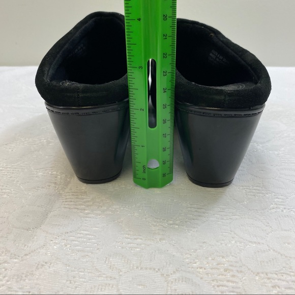 Clarks Bendables. Clogs. Size 6.5 M. Black color. - Picture 5 of 9